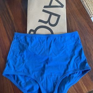 ARQ 2x high rise undies in cobalt